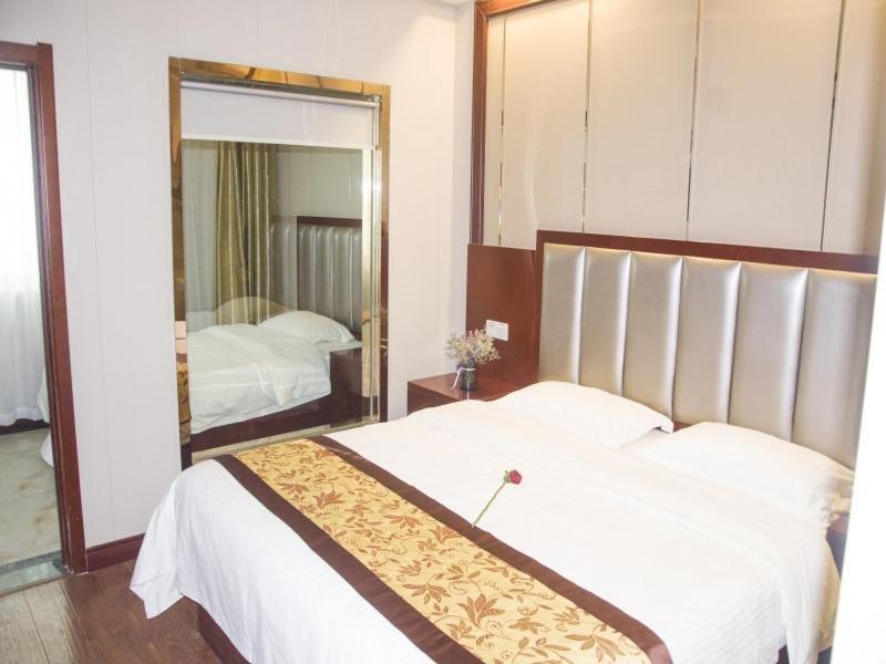 Greentree Inn Jiangsu Wuxi Jiangyin City Qingyang Town Fuqian Road Express Hotel Dış mekan fotoğraf